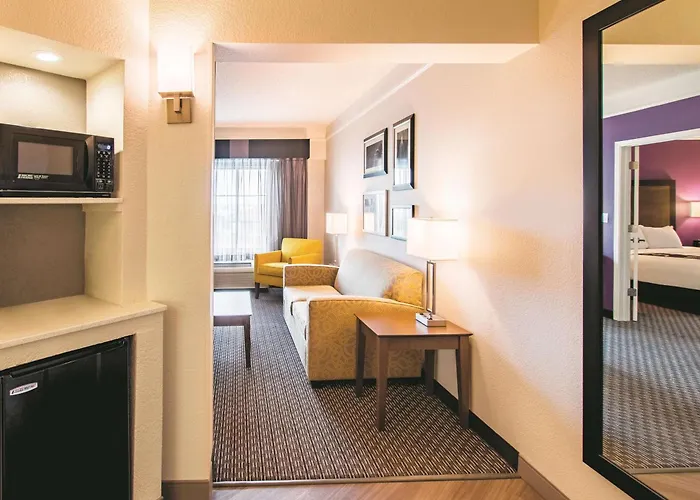 La Quinta By Wyndham Worth View Hotel Fort Worth