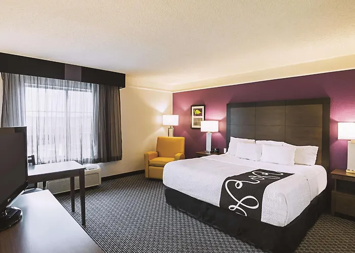 La Quinta By Wyndham Worth View Hotel