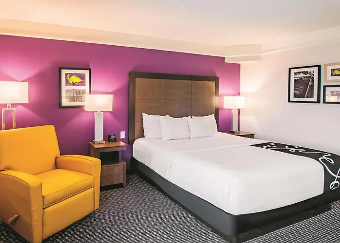 Hotel La Quinta By Wyndham Worth View 3*