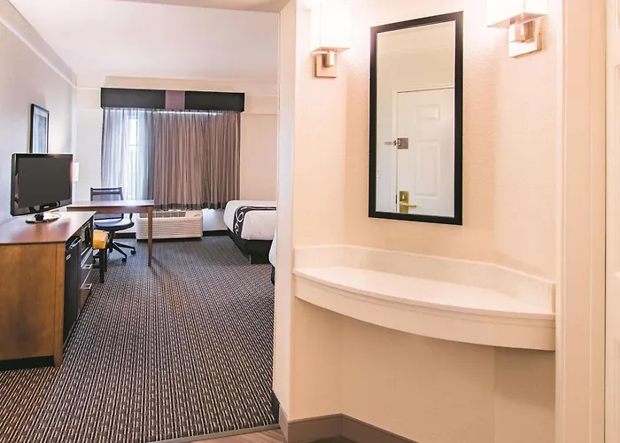 La Quinta By Wyndham Worth View