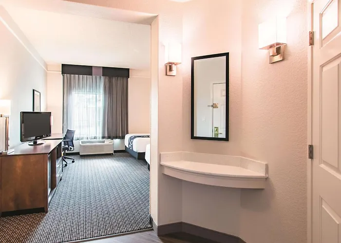 Hotel La Quinta By Wyndham Worth View 3*