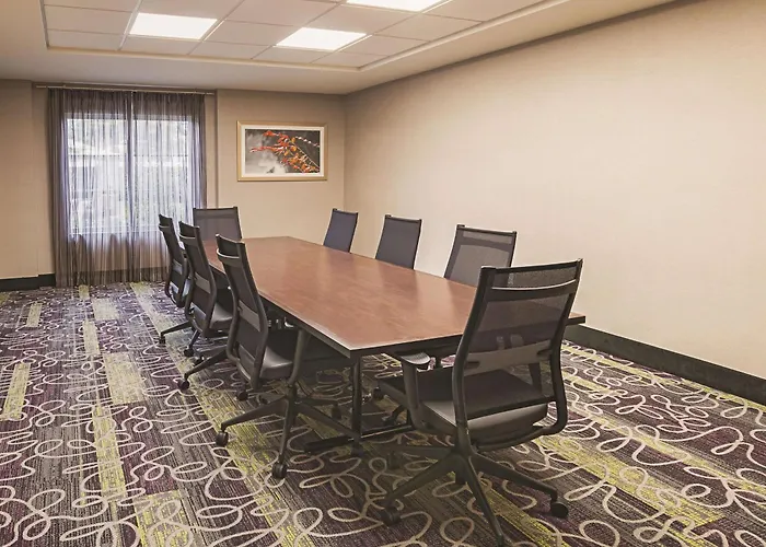 La Quinta By Wyndham Worth View Hotel Fort Worth