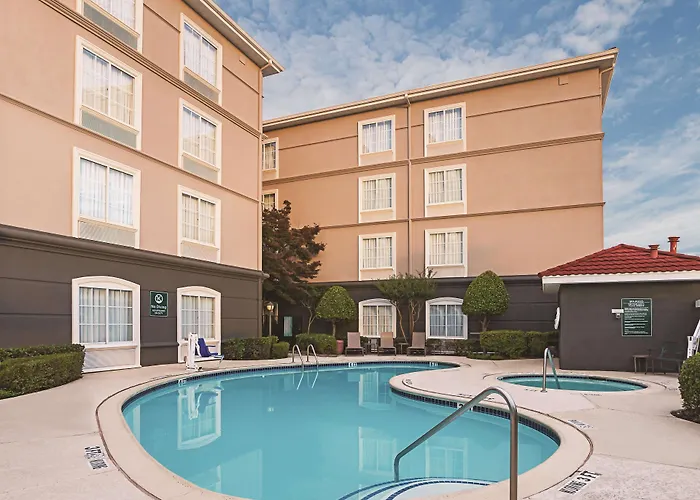 Hotel La Quinta By Wyndham Worth View