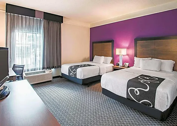 Hotel La Quinta By Wyndham Worth View