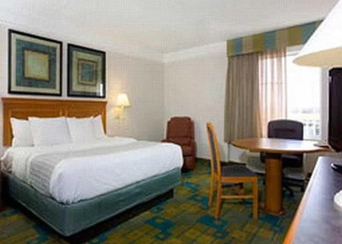 La Quinta By Wyndham Worth View