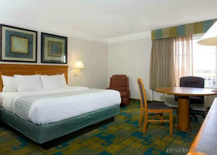 Hotel La Quinta By Wyndham Worth View 3*